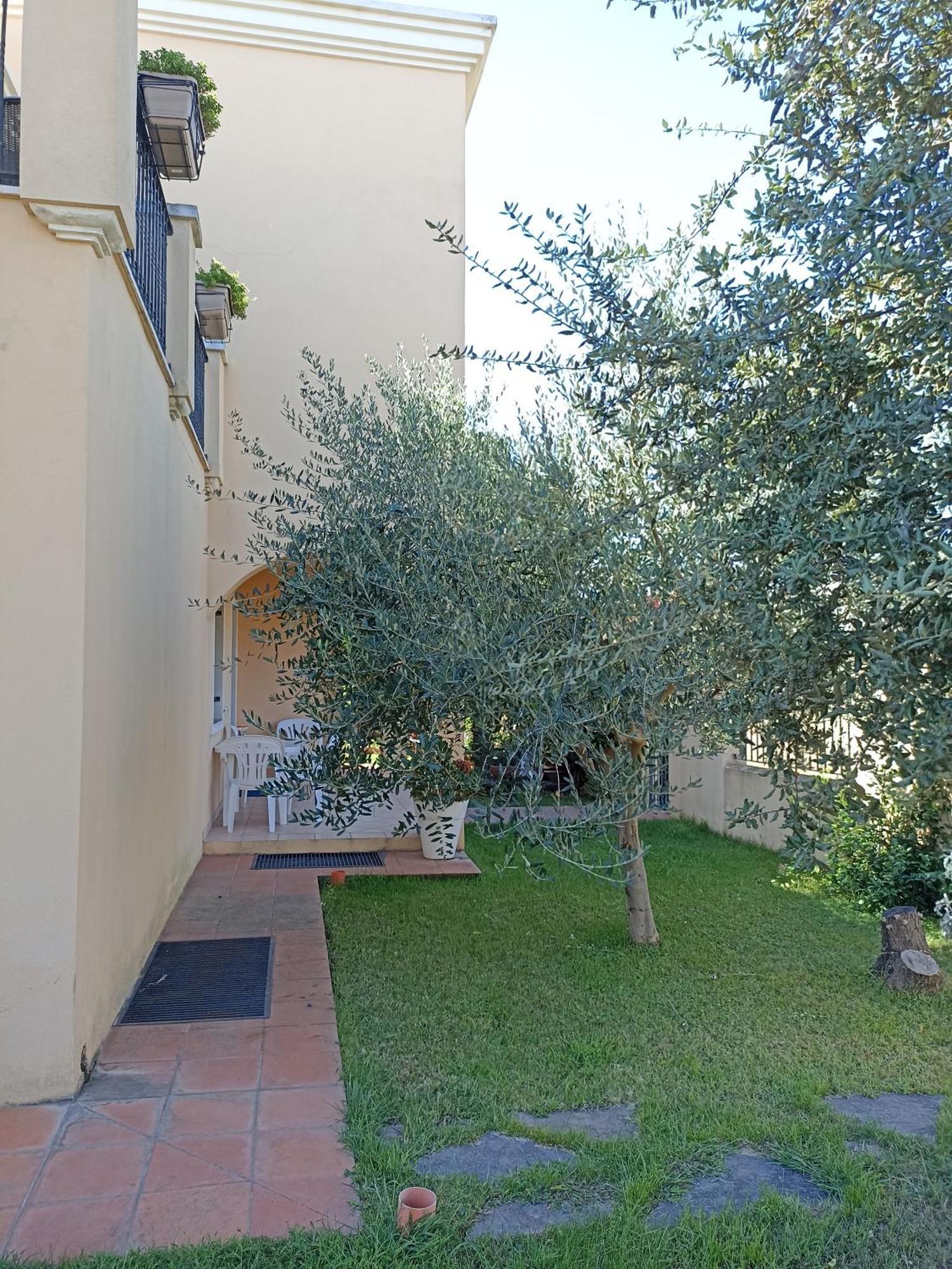 Appartamento La Rocca Тортоли Экстерьер фото